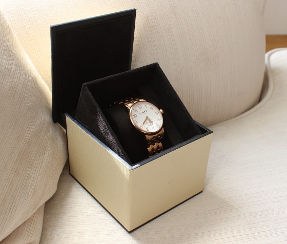 Links_Of_London_Gold_Watch2 4